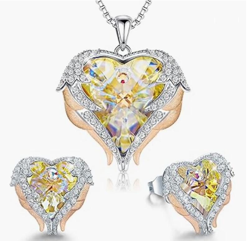 Mother's Day Gift Angel Wings Love Necklace and Earrings Silver/Gold Jewelry Set Birthday/Christmas/Anniversary Valentine's Day Jewelry Gift for Female Mother/Wife/Sister/Good Friend