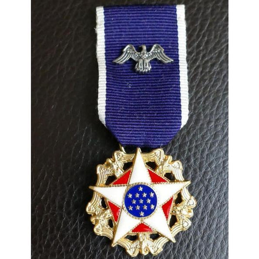 U.S. USA Order Badge Presidential Medal of Freedom mini Miniature Medal Rare