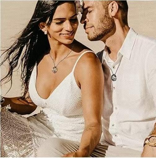 Entwined Hearts Couples' Necklace,Set 925 Sterling Silver Interlocking Necklaces, National Day Tropical Wearable Accesso,Romantic Gift Idea Customizable Couples' Necklace