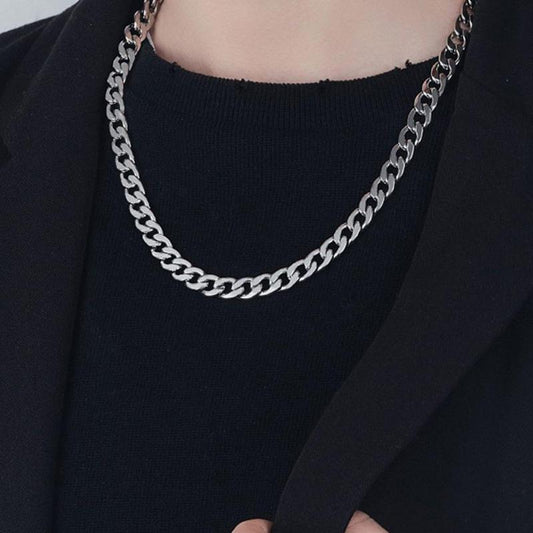 Cuban chain necklace for men and women trend European and American street hip-hop sweater chain titanium steel necklace custom length Singapore cultural festival personalized jewelry.