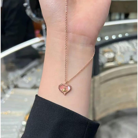 Fritillaria love Saturn necklace natural powder shell luxury high sense heart-shaped pendant personalized custom Joker necklace wet weather wear necklace.