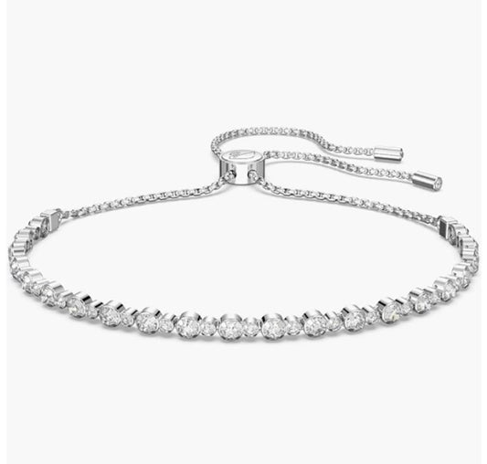 Transparent crystal exquisite simple silver bracelet shiny diamond beads fashion adjustment buckle daily wear matching parts.