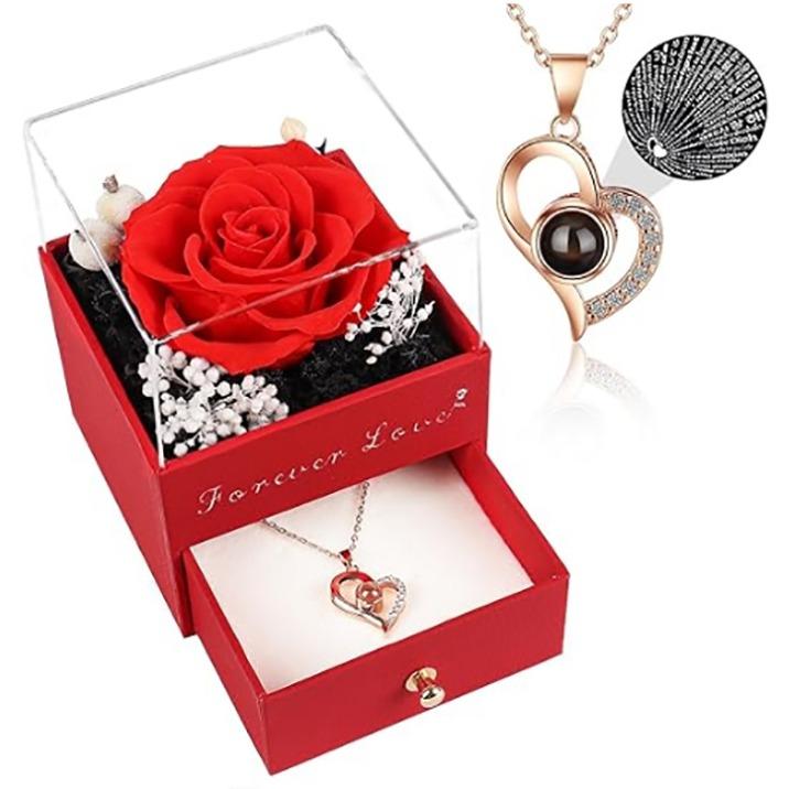 Lady's birthday gift keeps real roses and necklaces. Eternal roses are eternal flowers. Mother's Day flowers are gifts for mothers, grandmothers, daughters, wives and sisters.