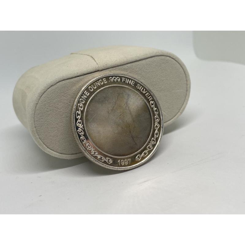 Welcome baby commemorative coins in 1997 can be customized.