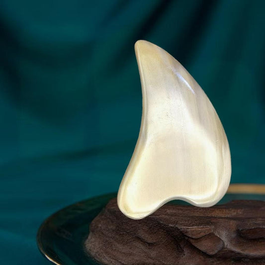 Natural Horn Gua Sha Board - Precious Horn for Activating Blood Circulation, Anti-Agingty, and Wrinkle Reduction. Eye and Face Lifting Massage Tool for Health. Revitalizes Skin, Enhances Radiance, and Diminishes Fine Lines - Facial Gua Sha Therapy Tool.