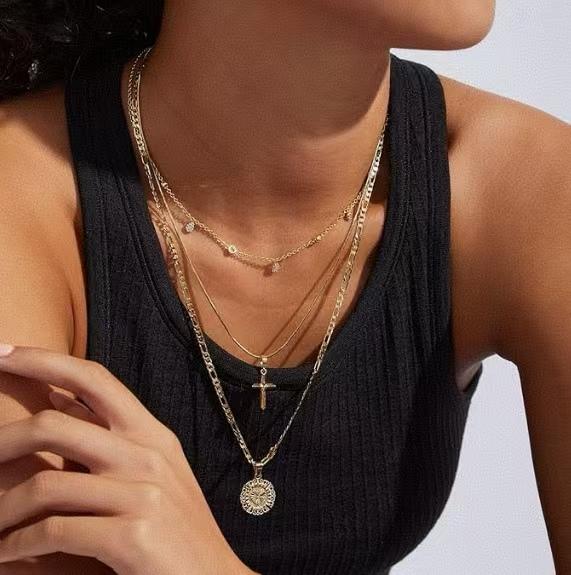Radiant Custom Gold Letter Pendant - 26 Letters Personalized,Cuban Chain Coin Letter Necklace, Show Unique Personality  14K Gold Plated Round Letter Pendant Capital Monogram Necklace Alphabets from A-Z Figaro Chain Jewelry  Easter Gift