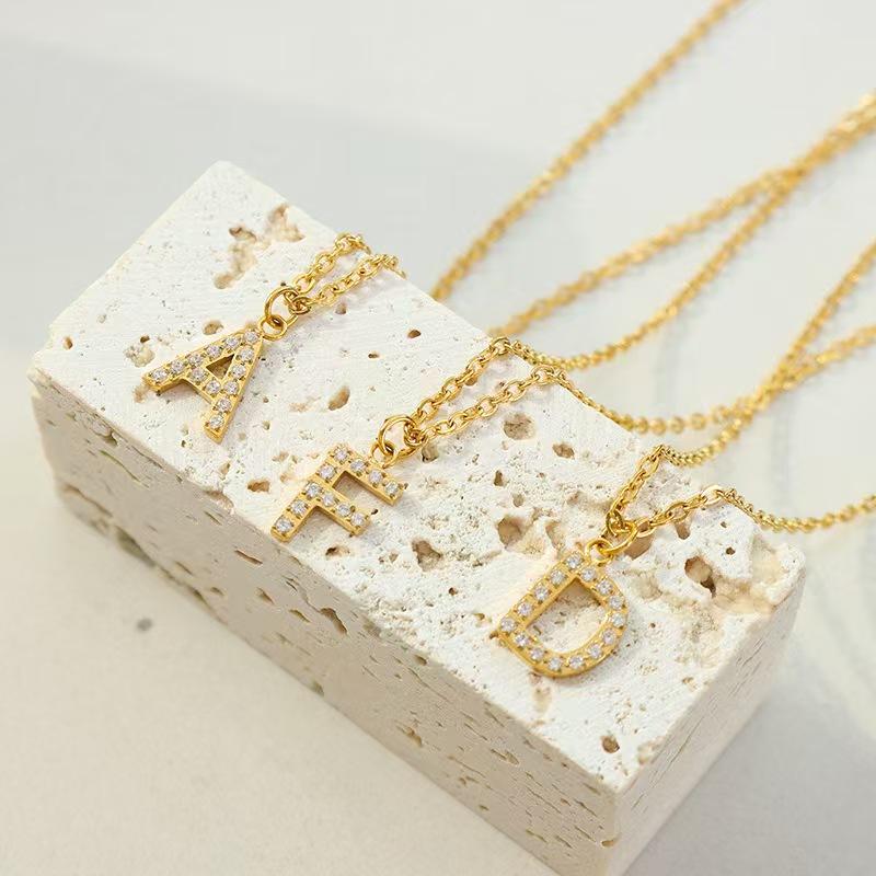 Letter & Crystal Pendant Necklace - Titanium Steel Gold Plated Chain, Personalized Custom Name Necklace Jewelry Accessories For Women, Perfect For Daily Wear,Christmas,Thanksgiving & Gift Giving.